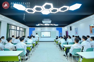 产教融合新篇章 安培中心携手三企共建软件与网络安全产业学院，赋能上海网络信息安全软件开发